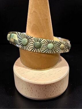 Handcrafted Green inlay Sunburst Cuff Sterling signed